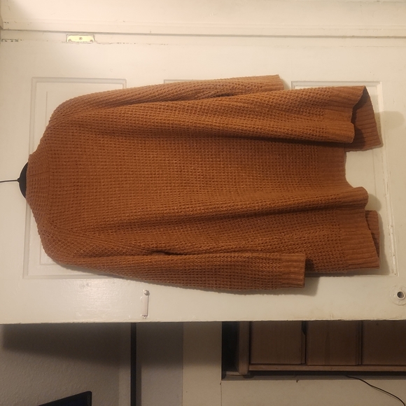 LAST CHANCE! Open Front Rust Colored Cardigan - Picture 4 of 5